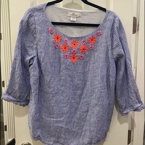 Vineyard vines striped blue and white linen top